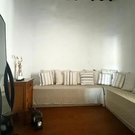 Lotzia House Holiday home *